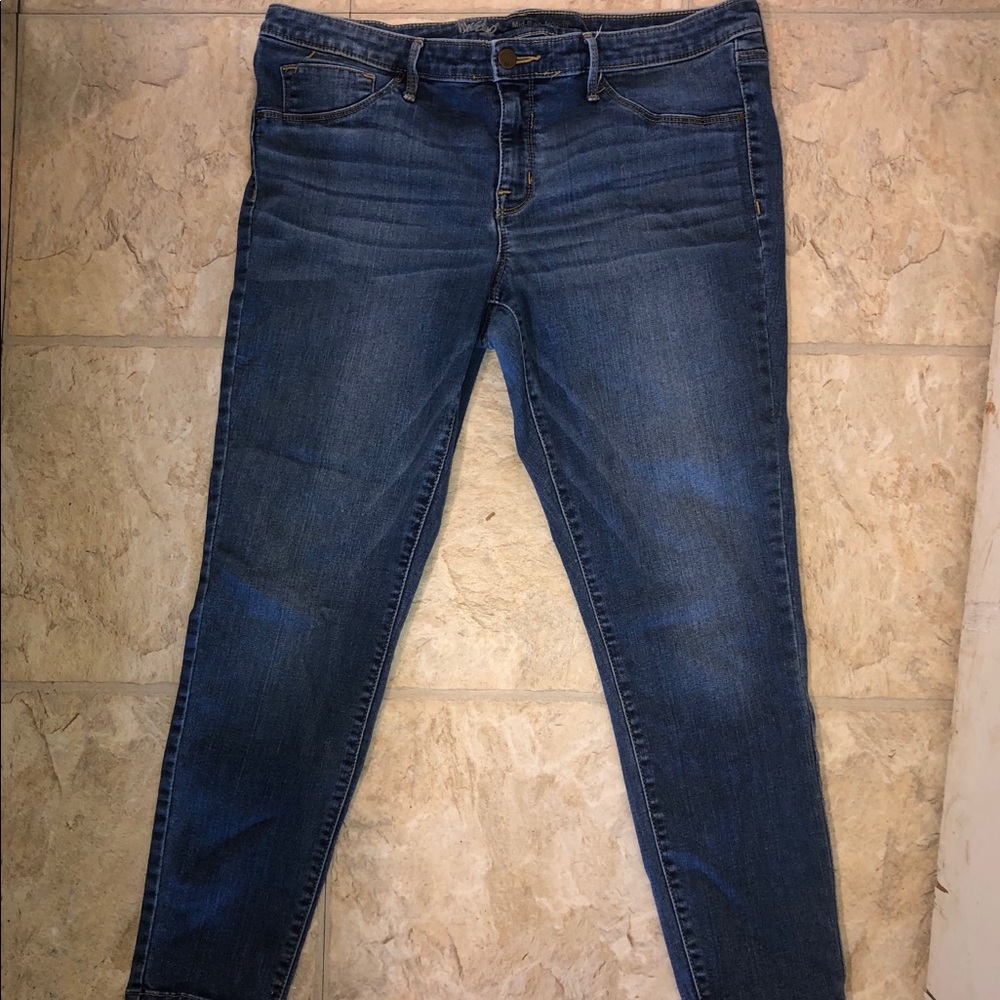 Plus size skinny jeans